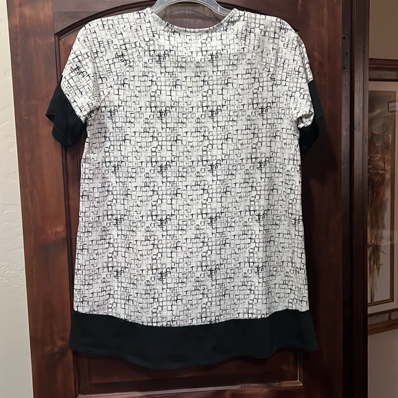 Tunic - Picture 6 of 7